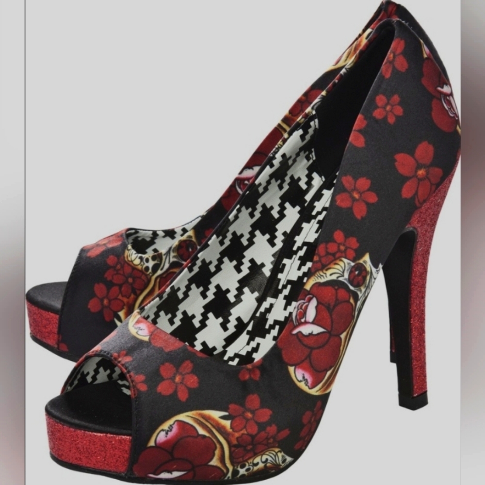 Iron Fist Slow Dance peep toe pumps